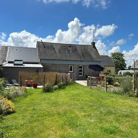G593 Hébergement de vacances Le Val-Saint-Père