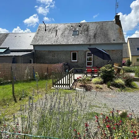 G593 Le Val-Saint-Père